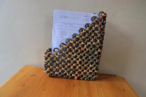Desk organizer